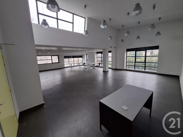 Afficher la photo en grand commerce à louer - 140.0 m2 - AUTERIVE - 31 - MIDI-PYRENEES - Century 21 Act Immobilier