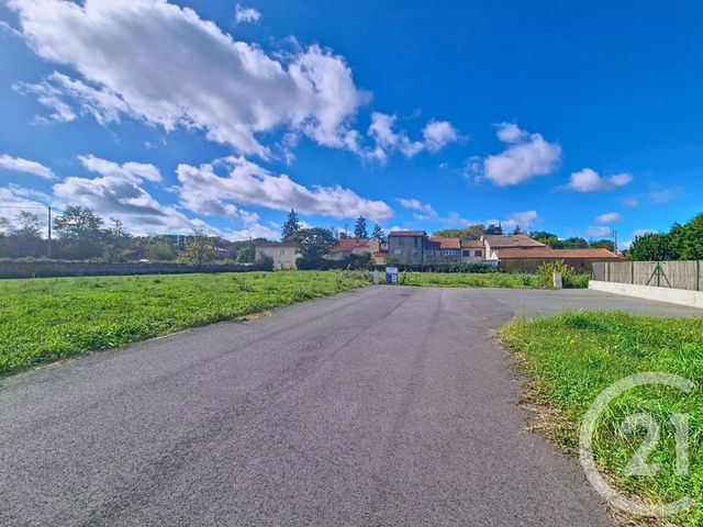Afficher la photo en grand terrain à vendre - 807.0 m2 - ST QUIRC - 09 - MIDI-PYRENEES - Century 21 Act Immobilier